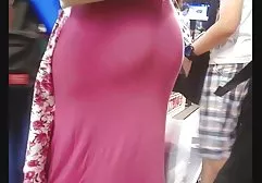 Mieszane sztuki lizanie cipki na stojaco walki, aby pokonać