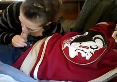 Piękny mężczyzna i kobieta z Różą, darmowe filmy erotyczne lizanie cipki jest jej mokrą szczeniaka zabawkami, a także